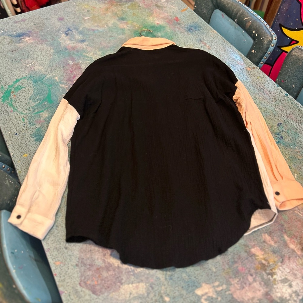 Soft Color-block Button Down - Picture 7 of 10